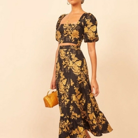 Reformation Yucca Linen Top. selling only the top. New without tag - Picture 2 of 4